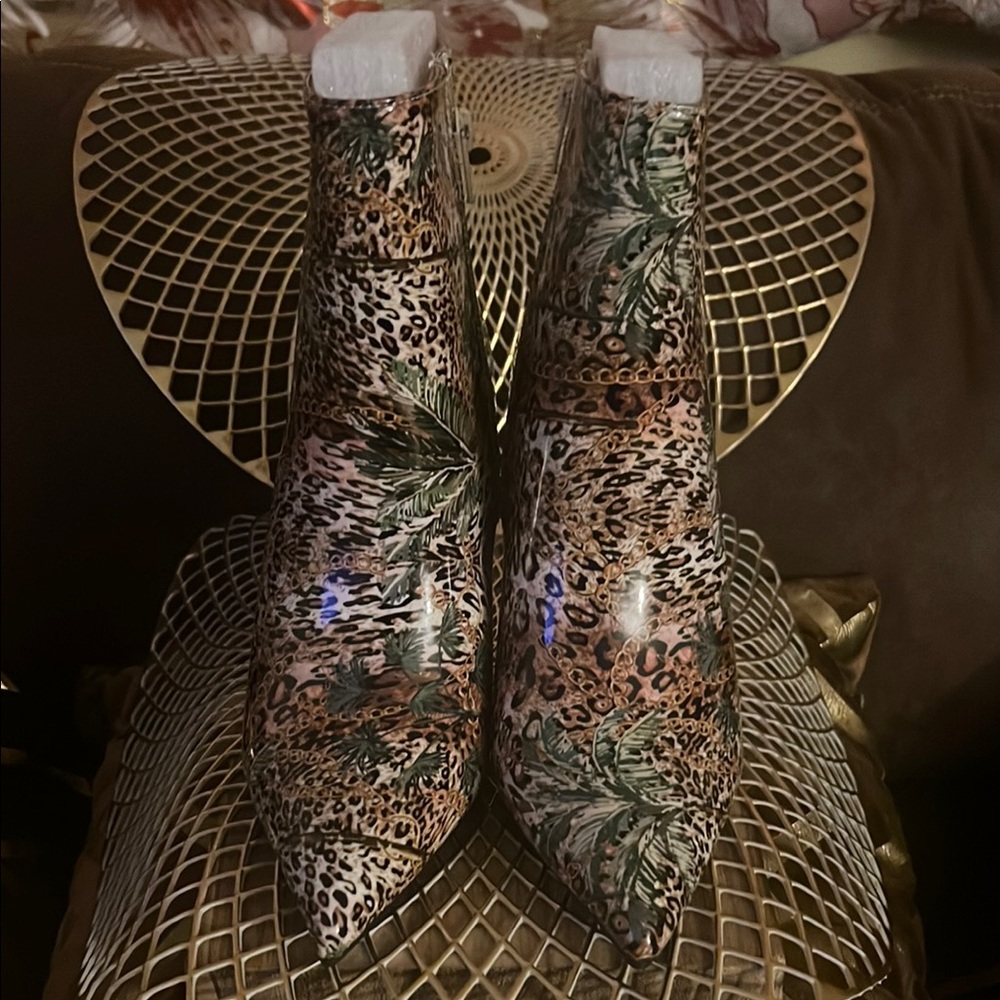 Rouge! Brown and Green Ankle Boots with Intricate Design